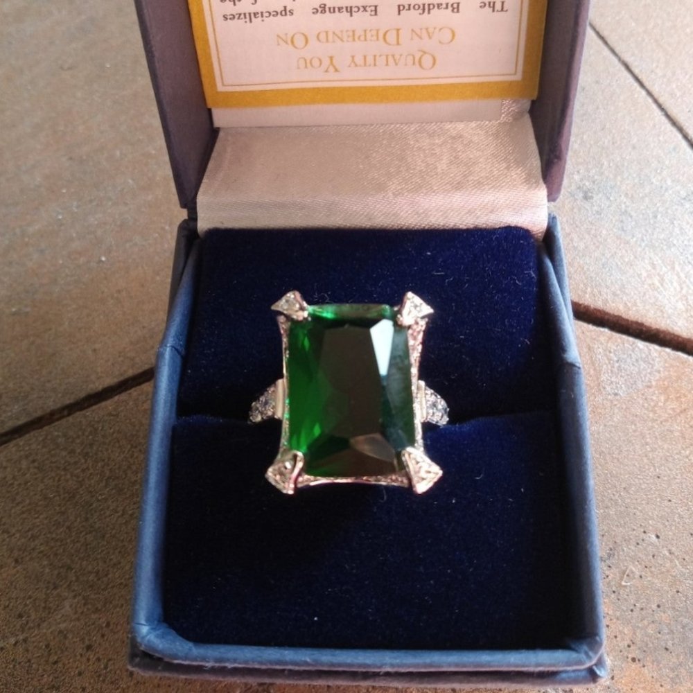 Helenite Women's Statement Ring